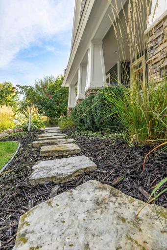 1137 Pioneer Trail, Bayport, MN