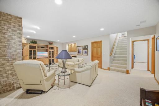 239 Wildflower Court, Vadnais Heights, MN 55127