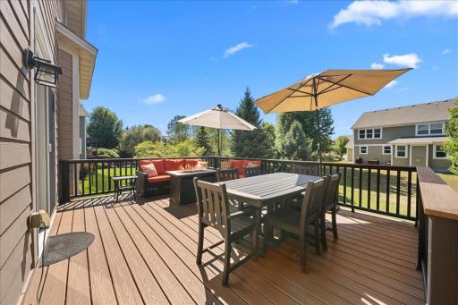 1618 Headwaters Lane, Woodbury, MN 55129