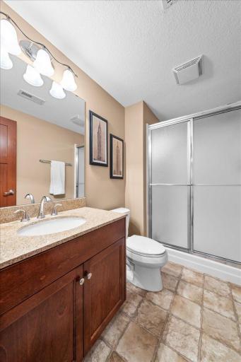1618 Headwaters Lane, Woodbury, MN 55129