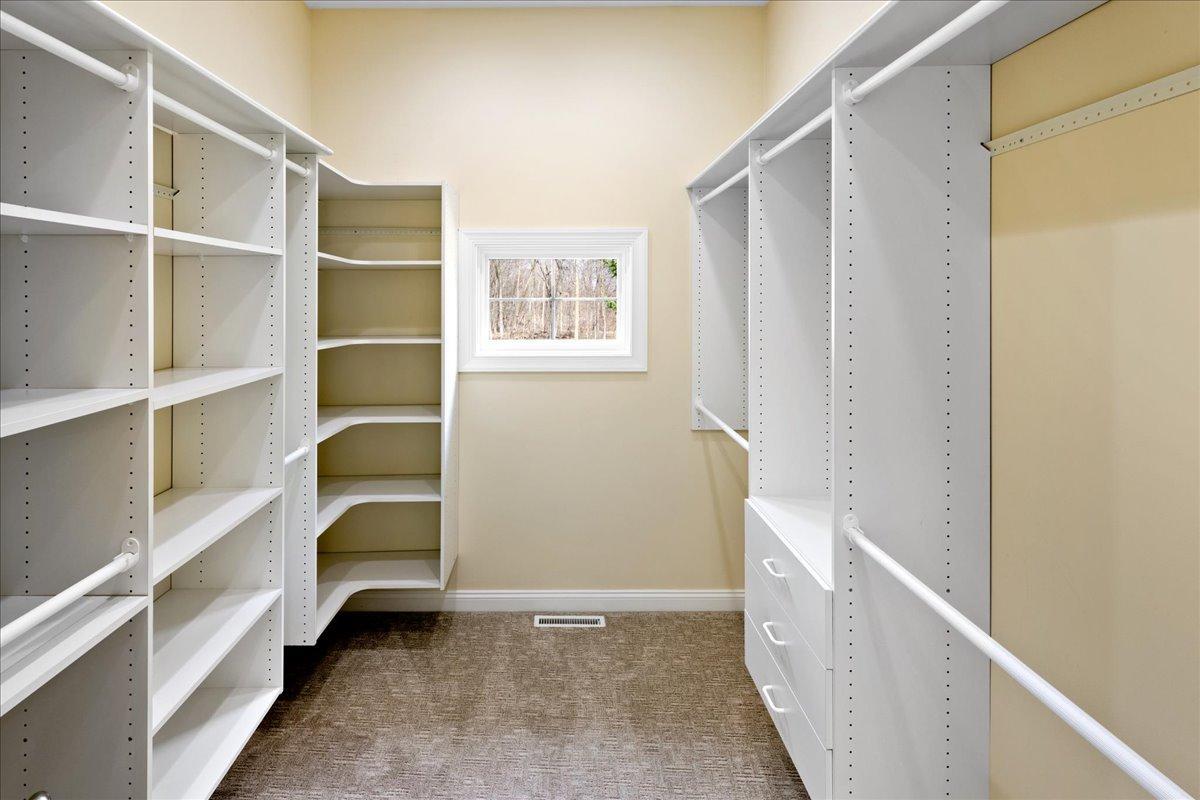 The Closet That Finally Keeps Up With Your Lifestyle