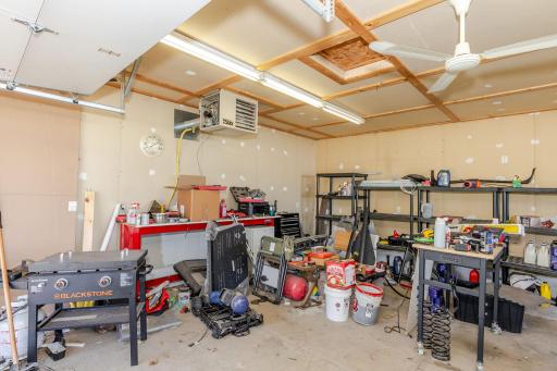 Heated 3 Stall Garage