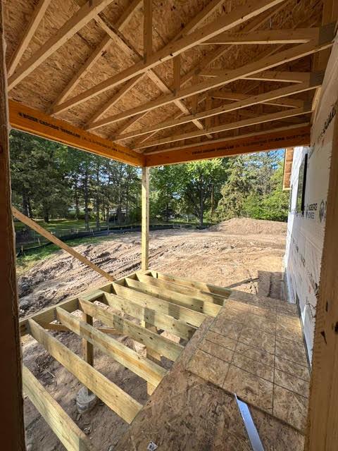 Future 3 season porch that will lead to deck