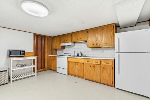 6193 49th Street N, Oakdale, MN 55128