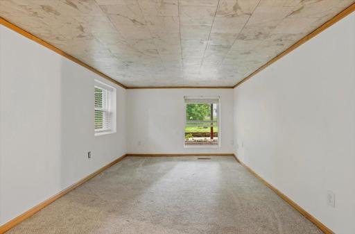 6193 49th Street N, Oakdale, MN 55128