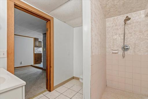 6193 49th Street N, Oakdale, MN 55128