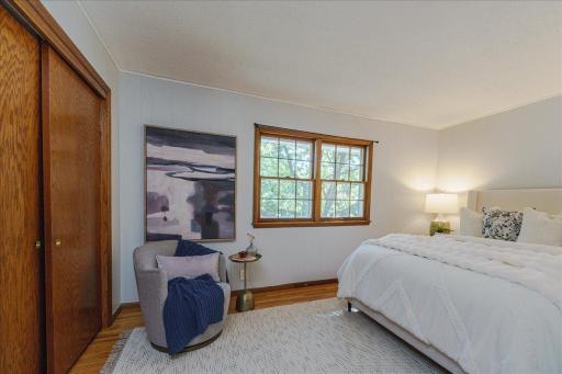 200 Harold Drive, Burnsville, MN 55337