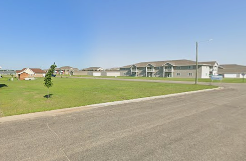 801 8th Ave SW Perham (2).png