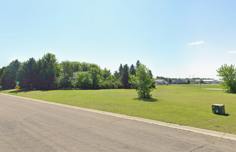 622 6th St NE Perham (2).png