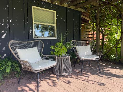 Guest House Patio
