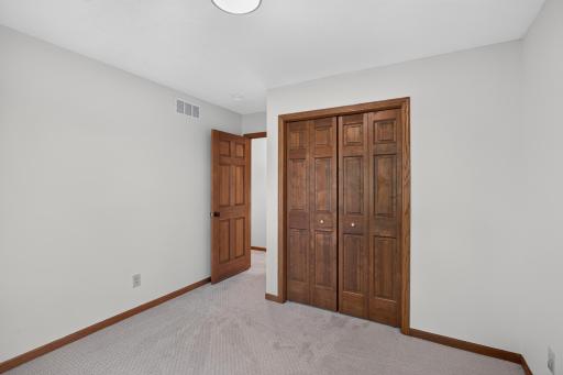 2633 Nightingale Court, Chaska, MN 55318