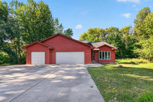 2633 Nightingale Court, Chaska, MN 55318