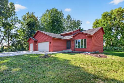 2633 Nightingale Court, Chaska, MN 55318