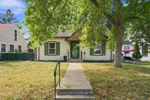 4555 Washburn Avenue N, Minneapolis, MN 55412