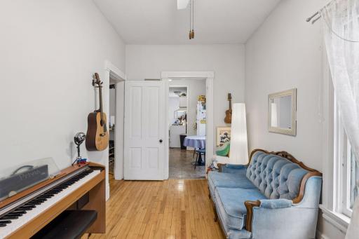 2542 Garfield Avenue, Minneapolis, MN 55405