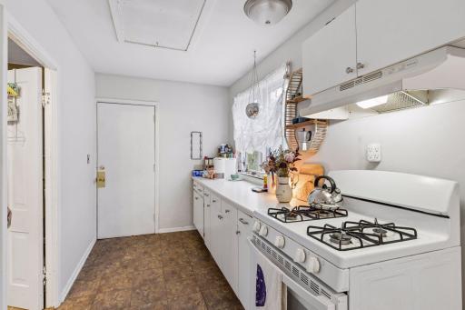 2542 Garfield Avenue, Minneapolis, MN 55405