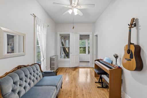 2542 Garfield Avenue, Minneapolis, MN 55405