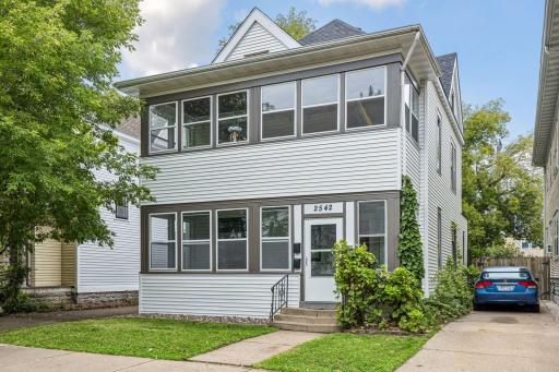 2542 Garfield Avenue, Minneapolis, MN 55405