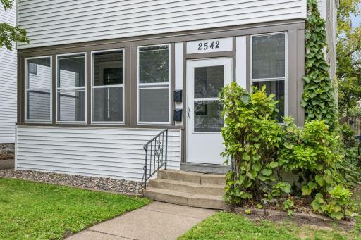 2542 Garfield Avenue, Minneapolis, MN 55405