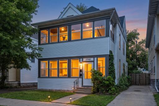 2542 Garfield Avenue, Minneapolis, MN 55405