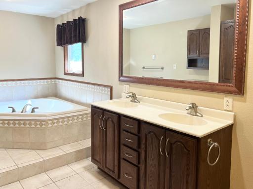 11096 County Highway 17, Detroit Lakes, MN 56501