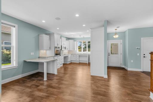 25423 Heims Lake Circle, Wyoming, MN 55092