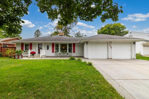 137 N Morningside Drive, Le Sueur, MN 56058