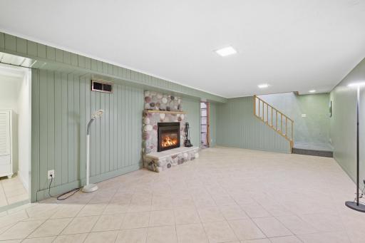 137 N Morningside Drive, Le Sueur, MN 56058