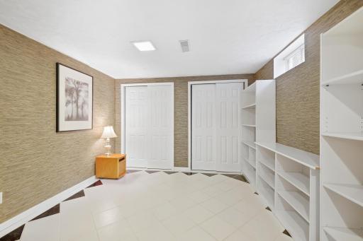 137 N Morningside Drive, Le Sueur, MN 56058