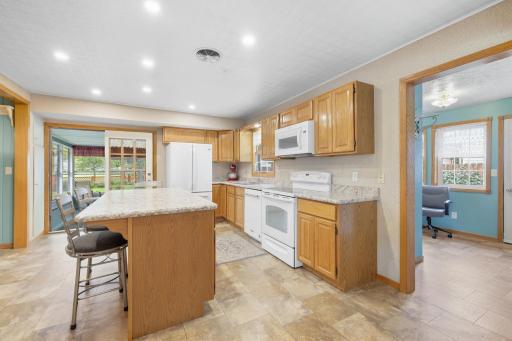 137 N Morningside Drive, Le Sueur, MN 56058