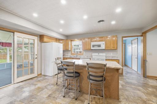 137 N Morningside Drive, Le Sueur, MN 56058