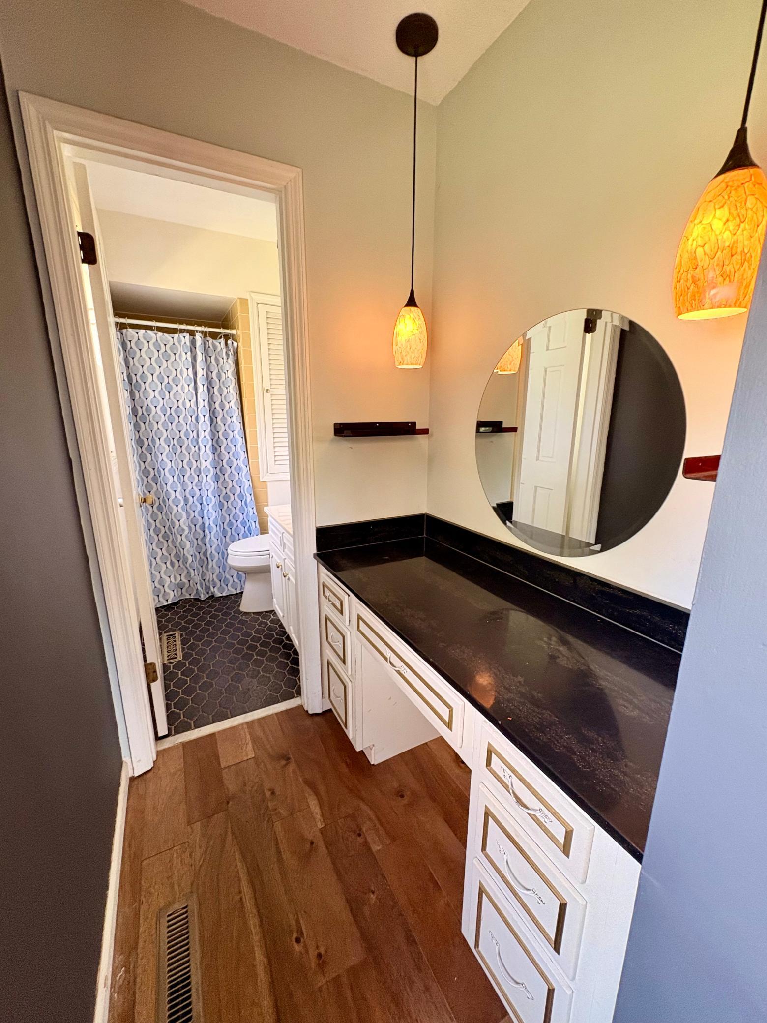 Owner's bath