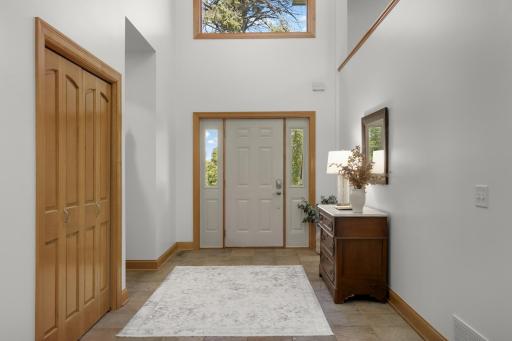 A stunning 2-story foyer