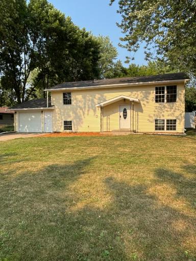 233 Maple Drive, Foley, MN 56329