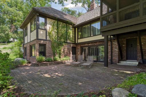 101 Ardmore Drive, Golden Valley, MN 55422