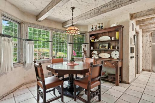 101 Ardmore Drive, Golden Valley, MN 55422