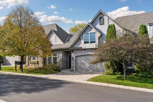189 Stonebridge Court, Mendota Heights, MN 55118