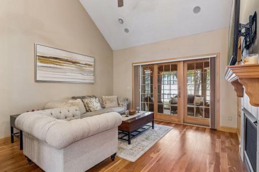 189 Stonebridge Court, Mendota Heights, MN 55118