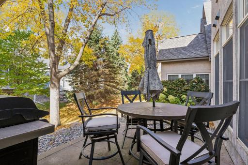 189 Stonebridge Court, Mendota Heights, MN 55118