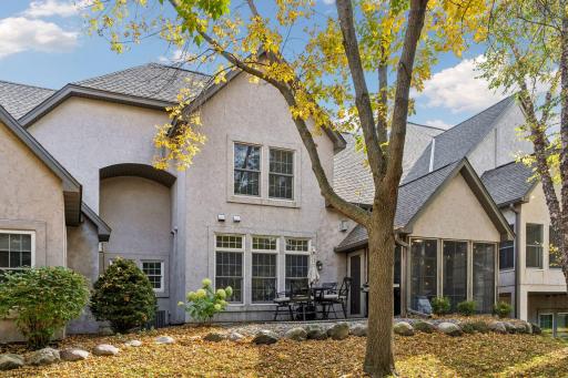 189 Stonebridge Court, Mendota Heights, MN 55118