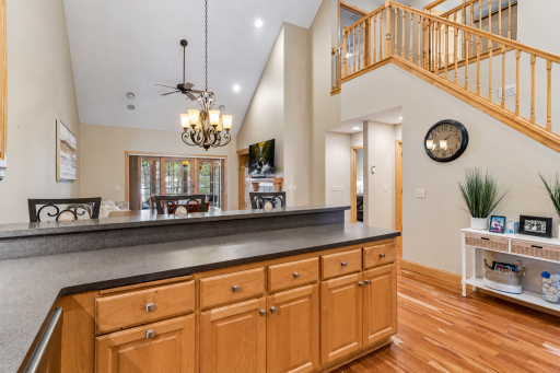 189 Stonebridge Court, Mendota Heights, MN 55118