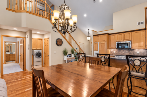 189 Stonebridge Court, Mendota Heights, MN 55118