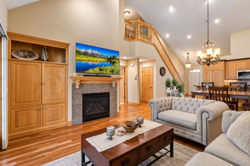 189 Stonebridge Court, Mendota Heights, MN 55118