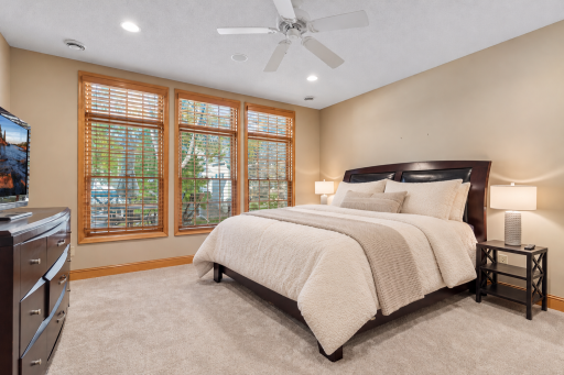 189 Stonebridge Court, Mendota Heights, MN 55118