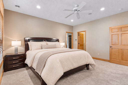 189 Stonebridge Court, Mendota Heights, MN 55118