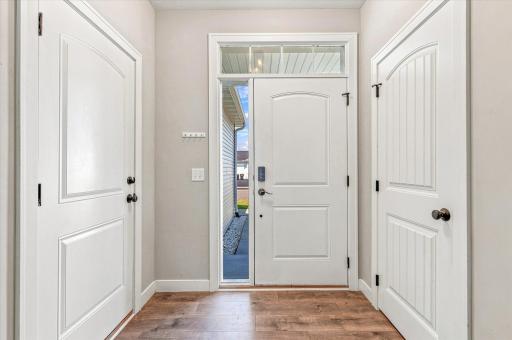 Nice entryway with closet