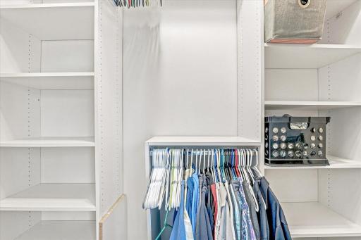 Nice Closet organizer in Owners bedroom