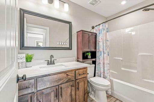 Upper level Main bathroom