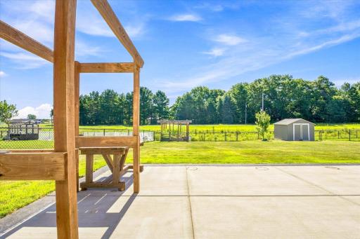 Backyard Oasis - Fenced in, Garden and a Shed.