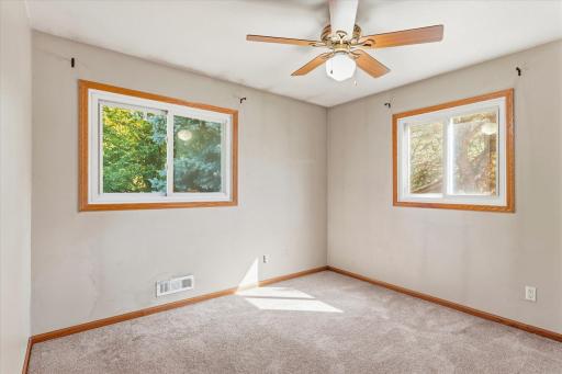 1721 Deerwood Drive, Eagan, MN 55122